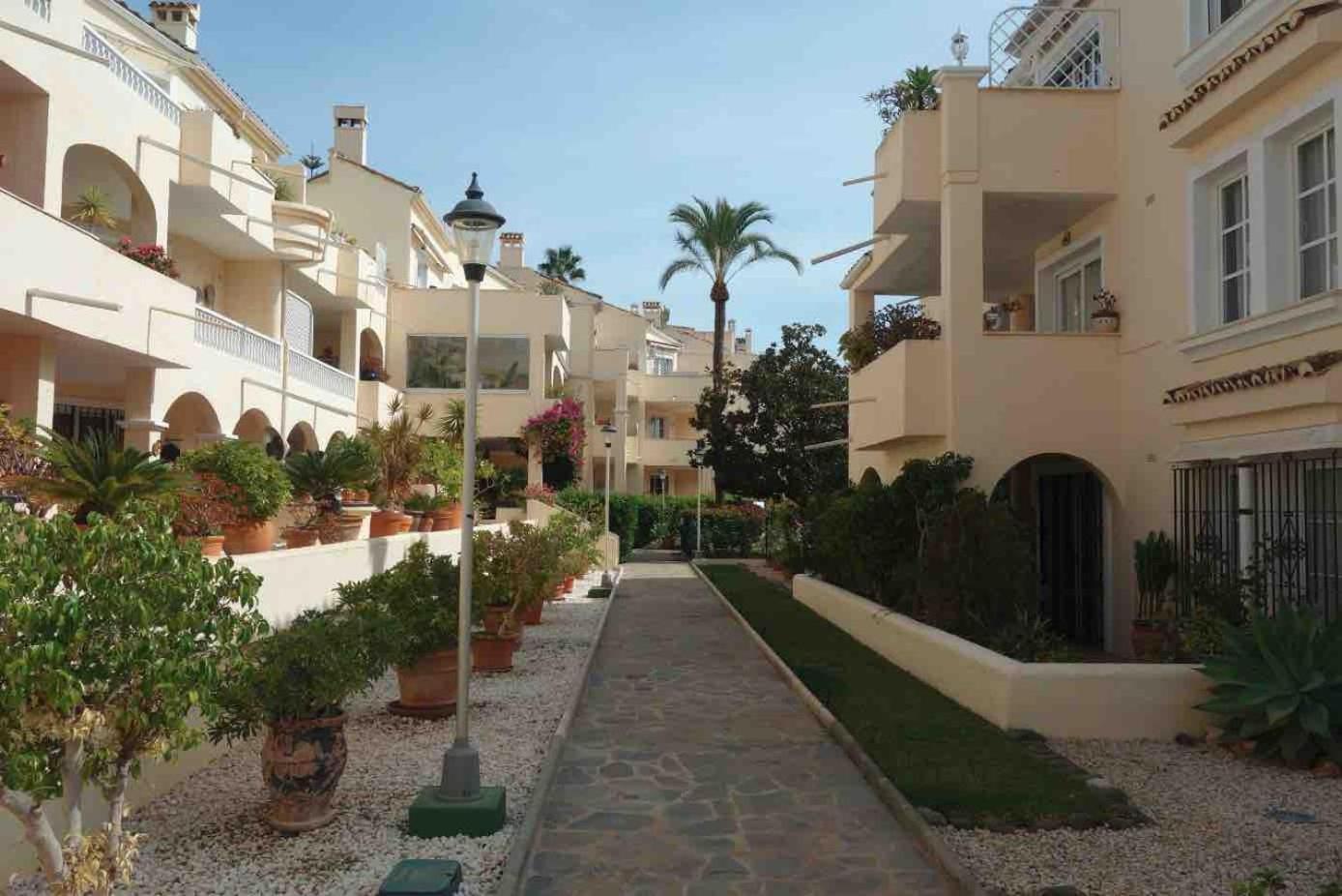 Apartment In El Paraiso - Near Puerto Banus إِستيبونا المظهر الخارجي الصورة